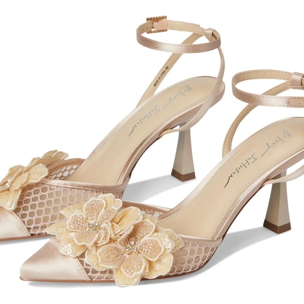 🆕Betsey Johnson SUSIE Heels